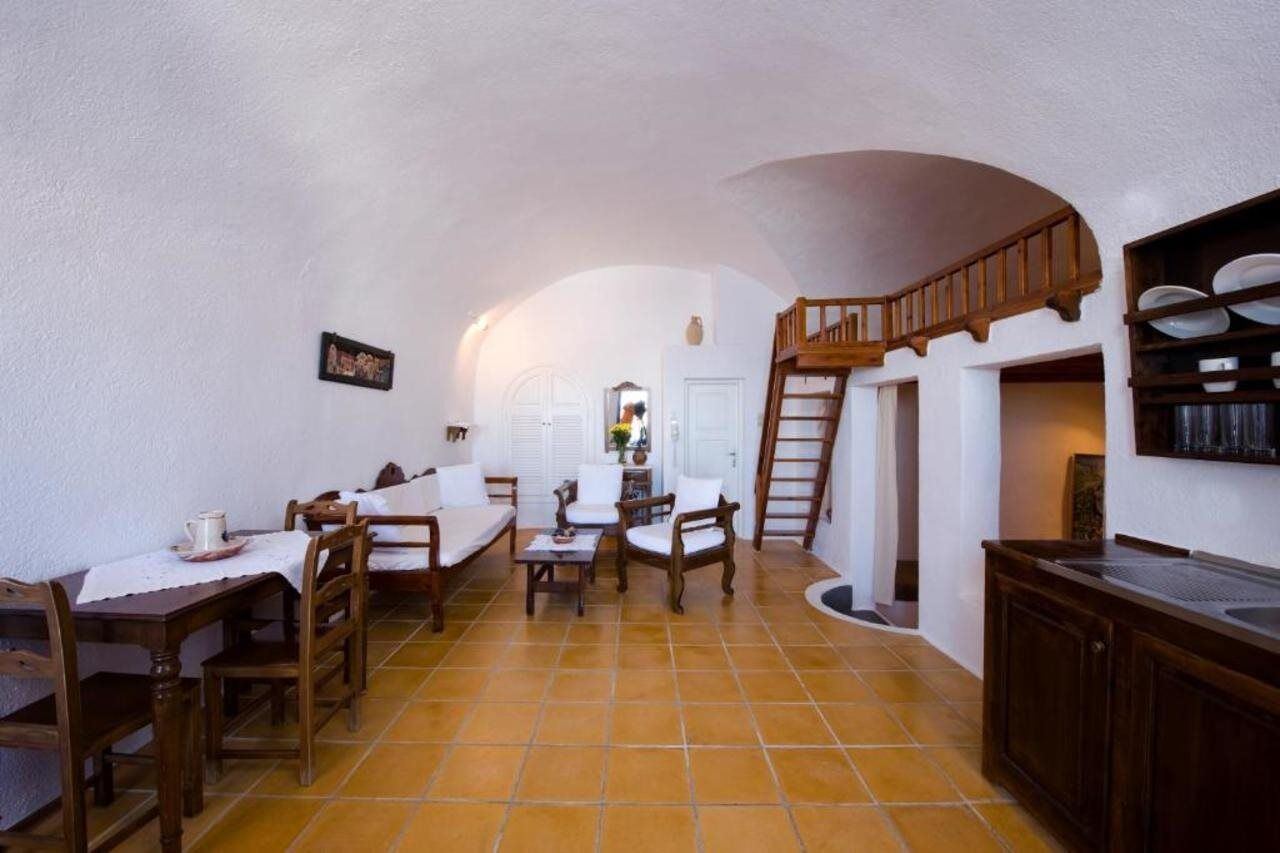 Mardanza Krokos Suites Imerovigli  Ngoại thất bức ảnh